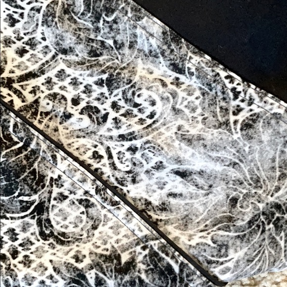 Lululemon leggings - Picture 5 of 5